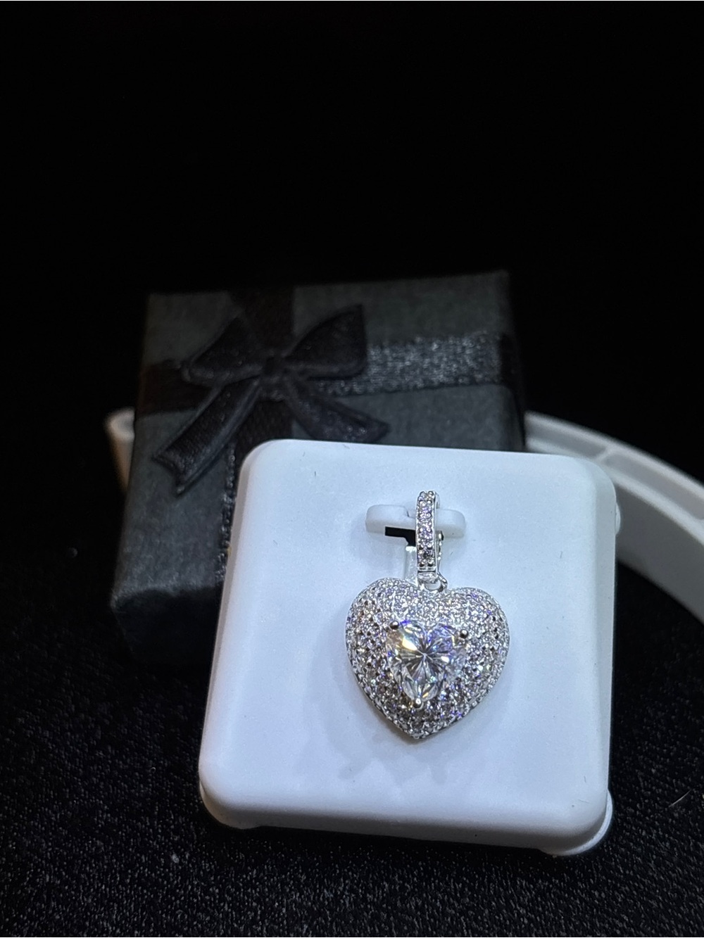 .925 Sterling Silver 2ct. VVS Moissanite Pave’ Heart Solitaire Pendant - Picture 4 of 14